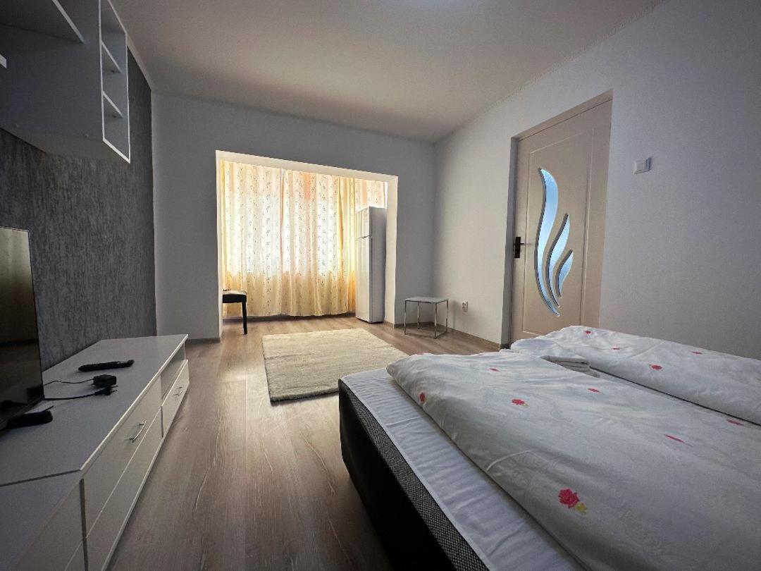 Apartament Dya Hateg 9 Exterior foto